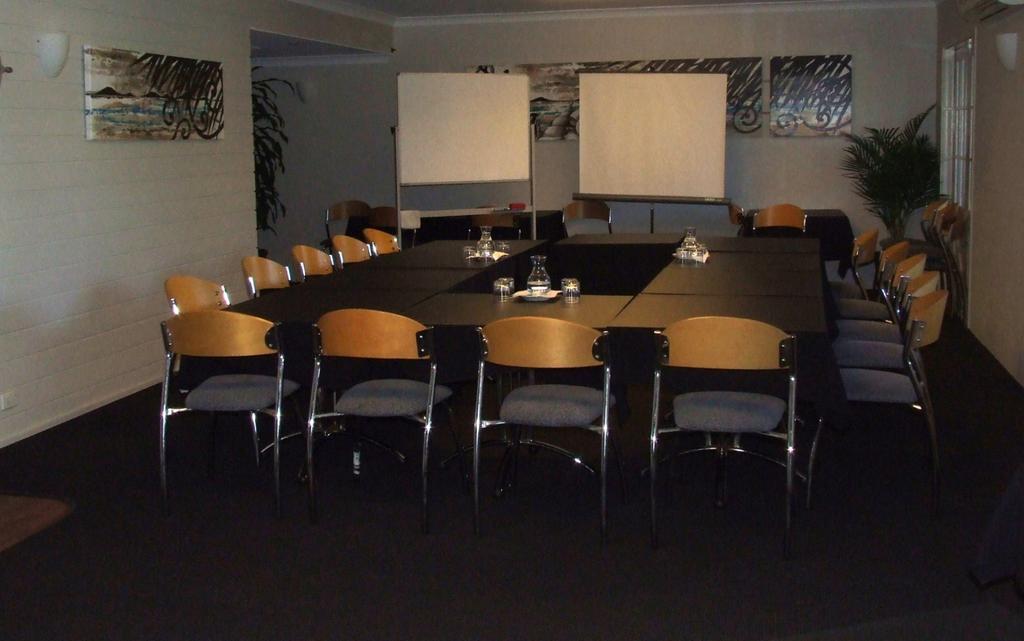 Alara Motor Inn Mackay Zewnętrze zdjęcie